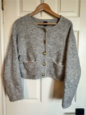 Gap Gray Crewneck Button Cardigan Sweater